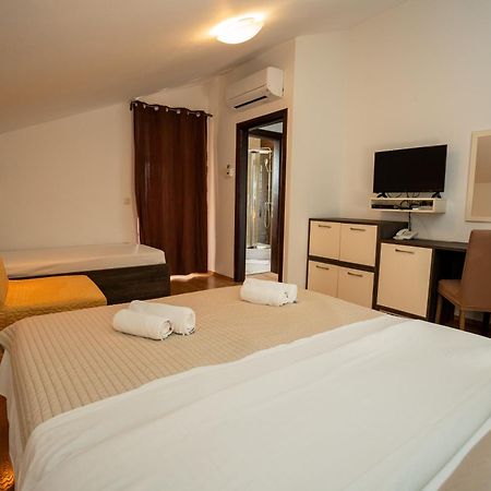 Bed & Breakfast Marta & Tona Kustići 외부 사진